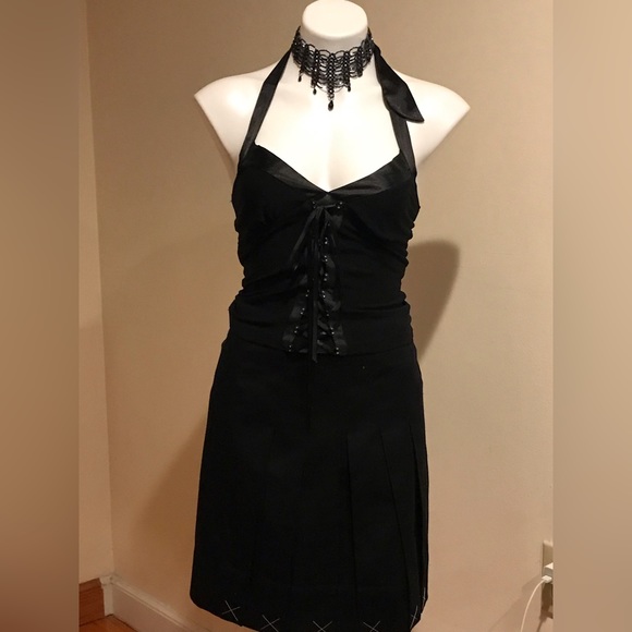 Ann Taylor Loft Black Pleated MiniSkirt Zipper Back SiZ  2P Never Worn Great con - Picture 2 of 8